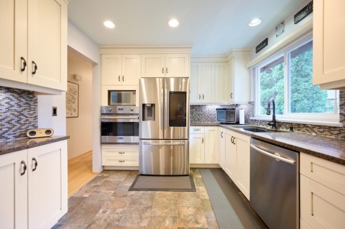 3222 Pinda Drive, Port Moody, BC 