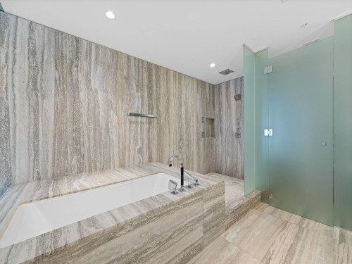 2701-1011 Cordova Street W, Vancouver, BC 