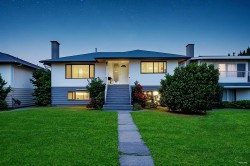 342 18th Street E North Vancouver, BC V7L 2X9