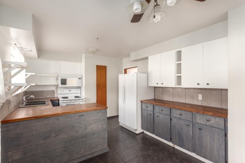 342 18Th Street E, North Vancouver, BC 