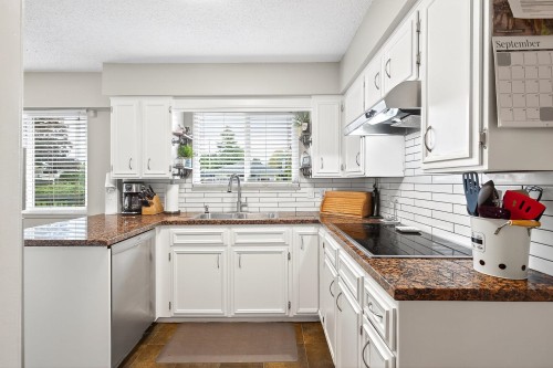 21910 Wicklow Way, Maple Ridge, BC 