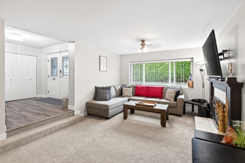 21910 Wicklow Way, Maple Ridge, BC 