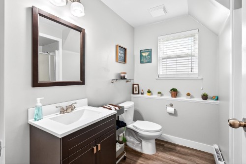 21910 Wicklow Way, Maple Ridge, BC 