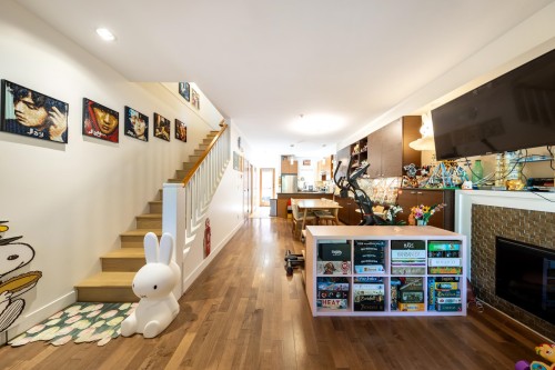 1016 W 45Th Avenue, Vancouver, BC 