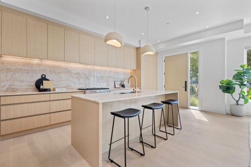 1-1243 27Th Avenue E, Vancouver, BC 