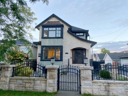 2721 21 Avenue W, Vancouver, BC 