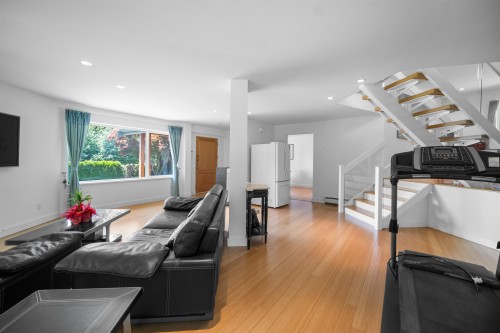 4246 Rockridge Road, West Vancouver, BC 