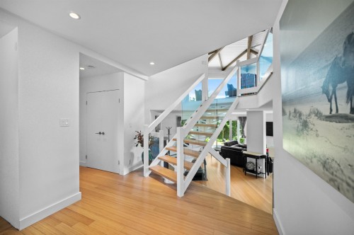 4246 Rockridge Road, West Vancouver, BC 