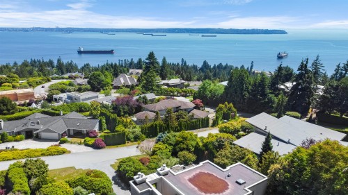 4246 Rockridge Road, West Vancouver, BC 