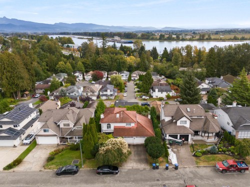 1128 Fraserview Street, Port Coquitlam, BC 