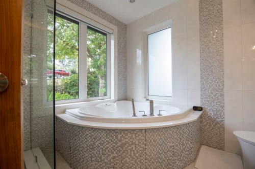 5111 Harbour View Road, Burnaby, BC 