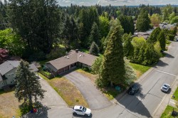 21190 Glenwood Avenue  Maple Ridge, BC V2X 8K5