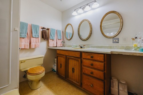 21190 Glenwood Avenue, Maple Ridge, BC 