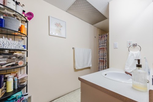 21190 Glenwood Avenue, Maple Ridge, BC 