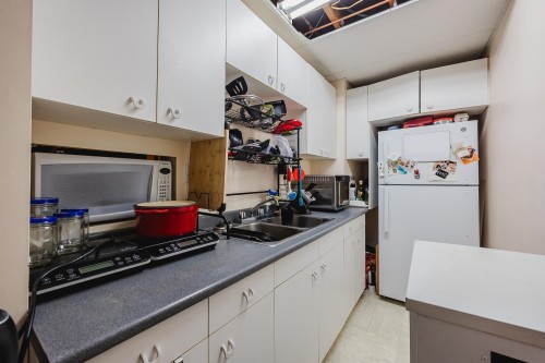 21190 Glenwood Avenue, Maple Ridge, BC 