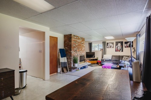 21190 Glenwood Avenue, Maple Ridge, BC 