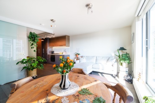 902-189 Keefer Street, Vancouver, BC 