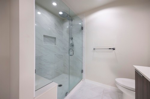 1204-3096 Windsor Gate, Coquitlam, BC 