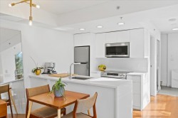 37 Keefer Place  Vancouver, BC V6B 1P8