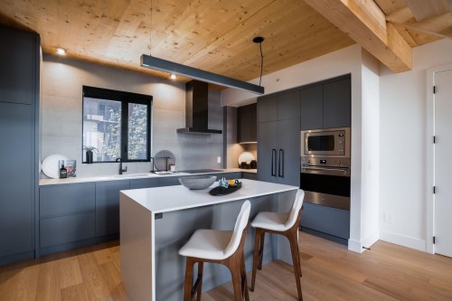 304-310 Salter Street, New Westminster, BC 