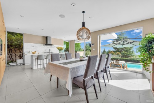 4313 Rockridge Road, West Vancouver, BC 