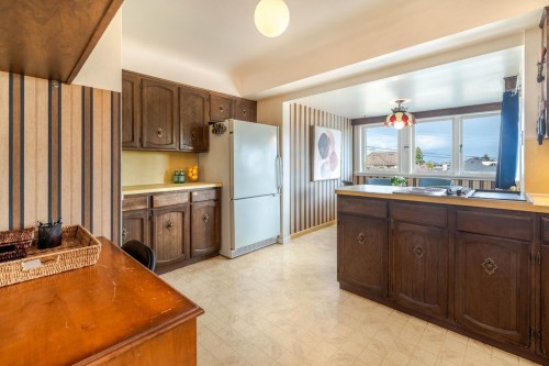 349 Midlothian Street, Vancouver, BC 