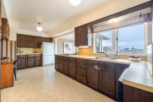 349 Midlothian Street, Vancouver, BC 