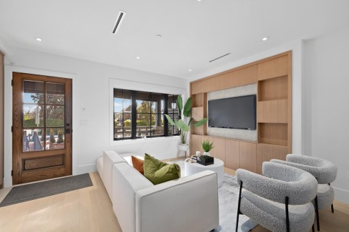 2505 37Th Avenue W, Vancouver, BC 