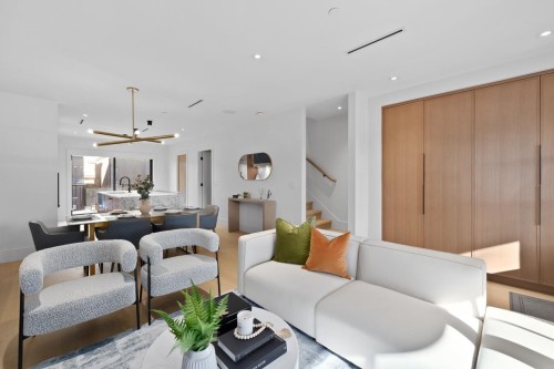 2505 37Th Avenue W, Vancouver, BC 