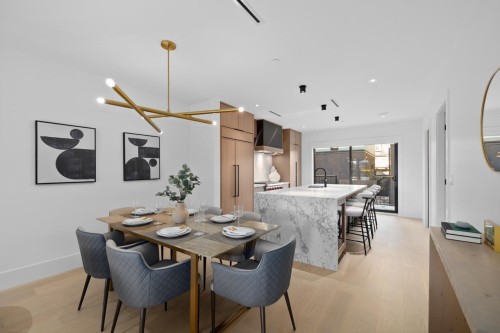 2505 37Th Avenue W, Vancouver, BC 