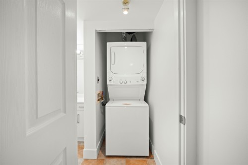 2501-63 Keefer Place, Vancouver, BC 