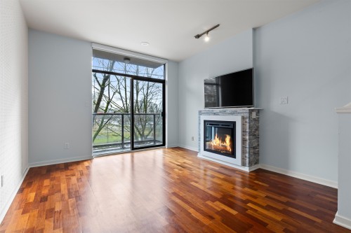 975 Beatty Street, Vancouver, BC 