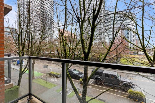 975 Beatty Street, Vancouver, BC 