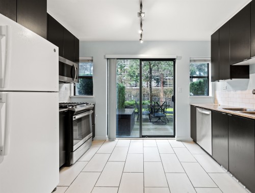 975 Beatty Street, Vancouver, BC 