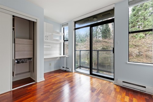 975 Beatty Street, Vancouver, BC 