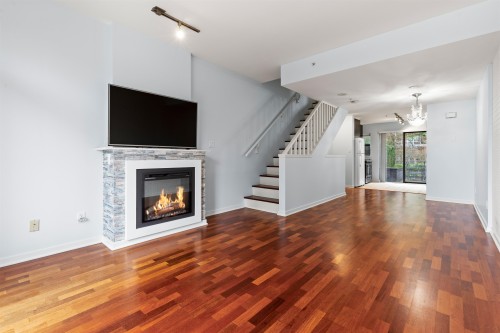 975 Beatty Street, Vancouver, BC 