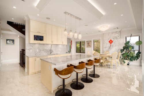 1410 Mathers Avenue, West Vancouver, BC 