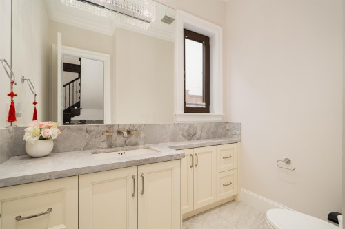 1410 Mathers Avenue, West Vancouver, BC 