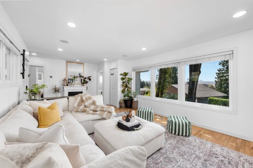 1706 Glendale Avenue, Coquitlam, BC 