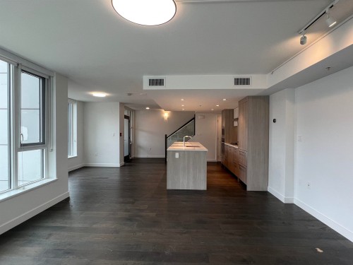 Th9-3200 Corvette Way, Richmond, BC 