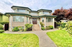 7091 Sussex Avenue  Burnaby, BC V5J 3V4