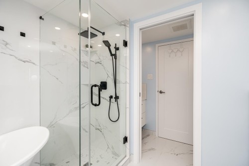 1402-1625 Hornby Street, Vancouver, BC 