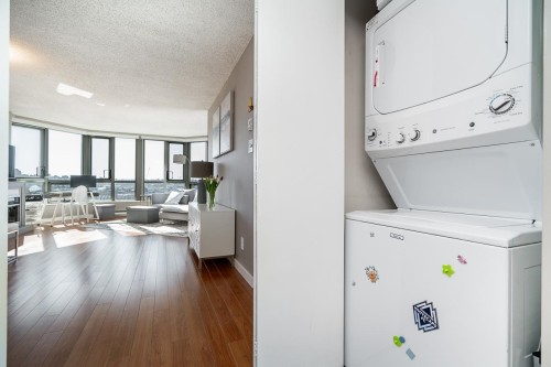 1402-1625 Hornby Street, Vancouver, BC 