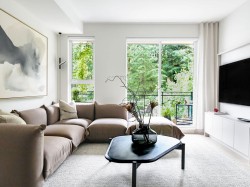 615-2015 St. Johns Street  Port Moody, BC V3H 0N5