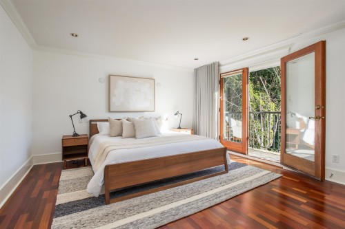 3242 3Rd Avenue W, Vancouver, BC 