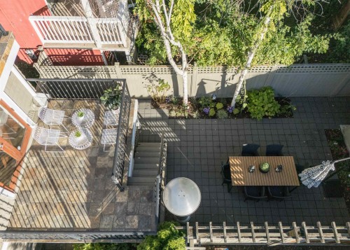 3242 3Rd Avenue W, Vancouver, BC 