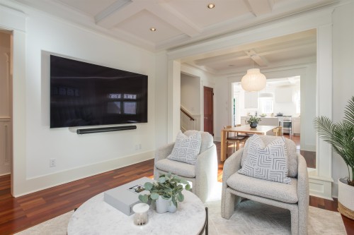 3242 3Rd Avenue W, Vancouver, BC 