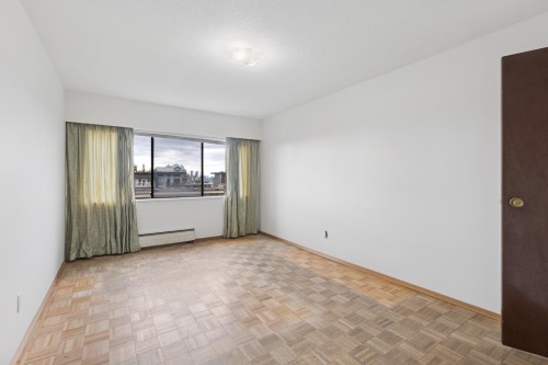 211-155 5Th Street E, North Vancouver, BC 