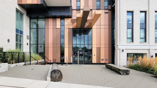 901-901 Lougheed Highway, Coquitlam, BC 