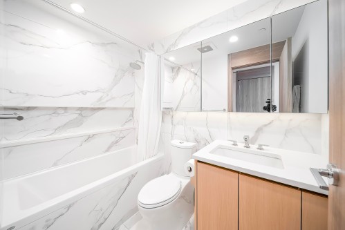 810-4880 Lougheed Highway, Burnaby, BC 